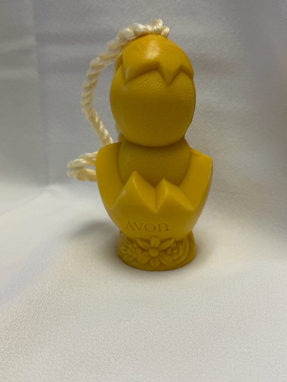 Avon Vintage 1970's Peep-A-Boo Chick Soap on a Rope - Picture 6 of 11